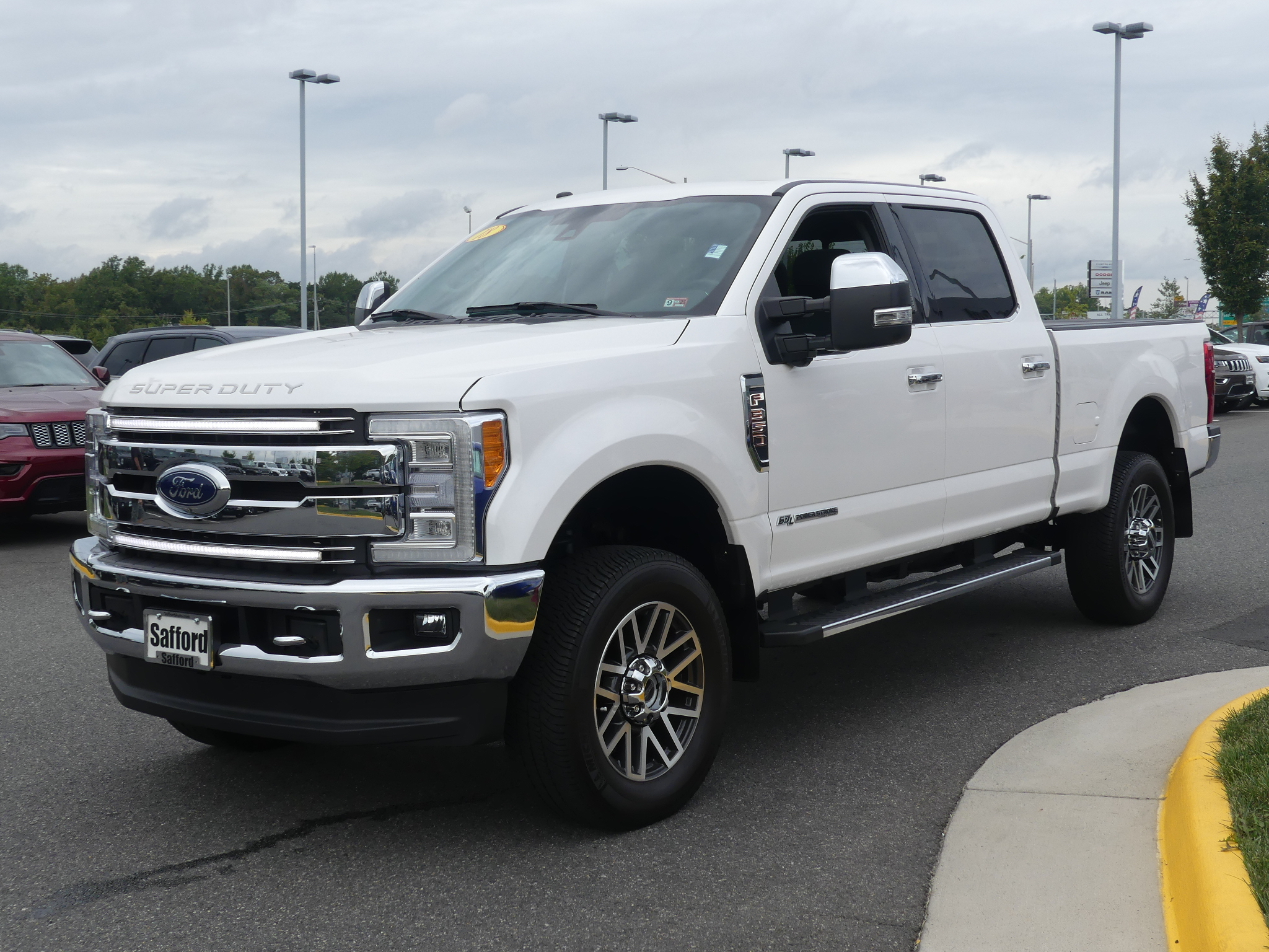 Pre-Owned 2018 Ford Super Duty F-350 SRW Lariat 4WD Crew Cab 8' Box in ...