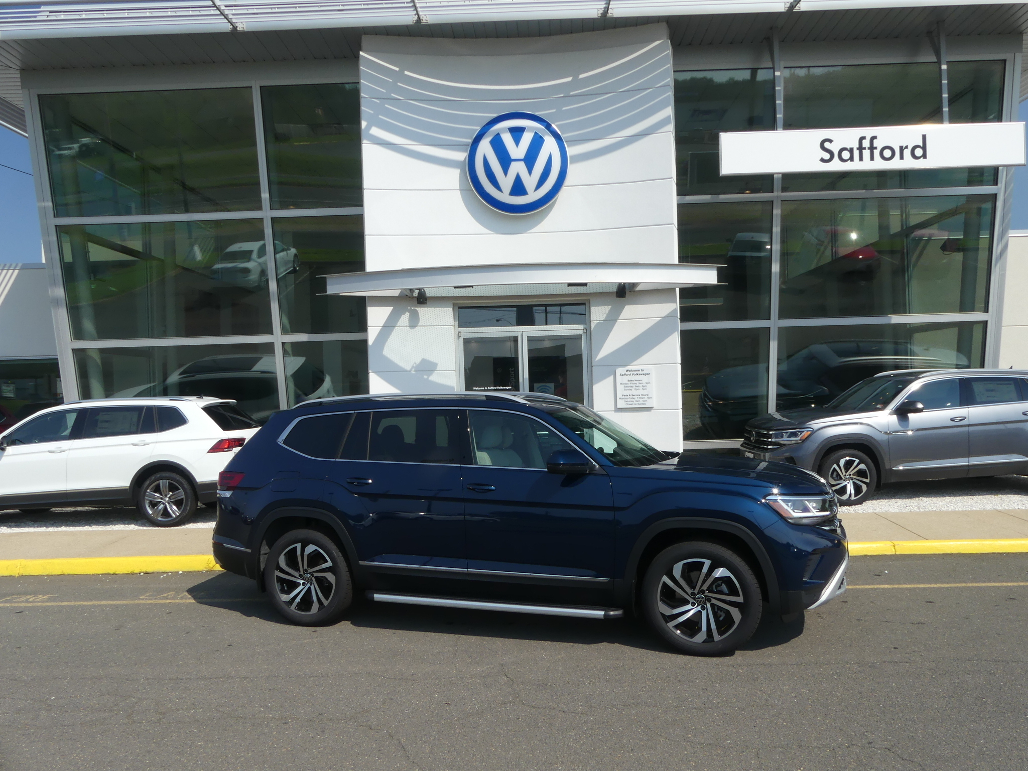 New 2021 Volkswagen Atlas V6 SEL Premium with 4MOTION® in